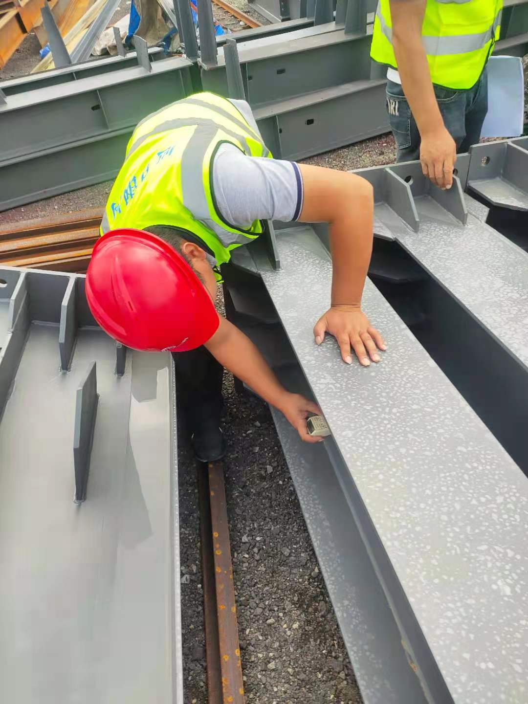 煙臺鋼構工業廠房青易科1#車間工地節點內部驗收—煙臺旭升鋼結構 煙臺鋼構工業廠房青易科1#車間工地節點內部驗收—煙臺旭升鋼結構